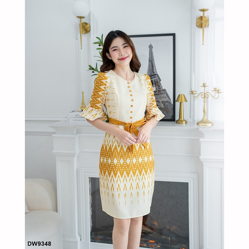 kudapy เดรสสั้นสีฟ้า/สีม่วง/สีเหลือง ลายไทยแขนกระดิ่งผูกเอว