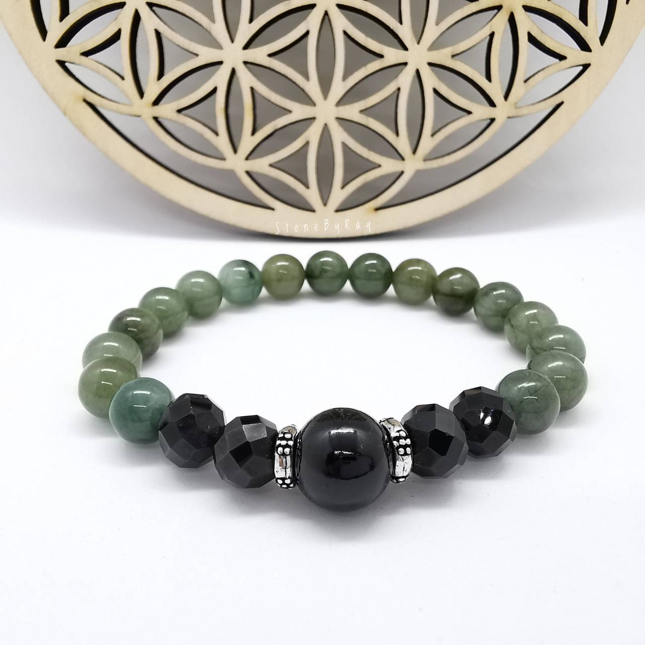 สร้อยข้อมือหยกกับนิลแท้ Jade+Black Spinel