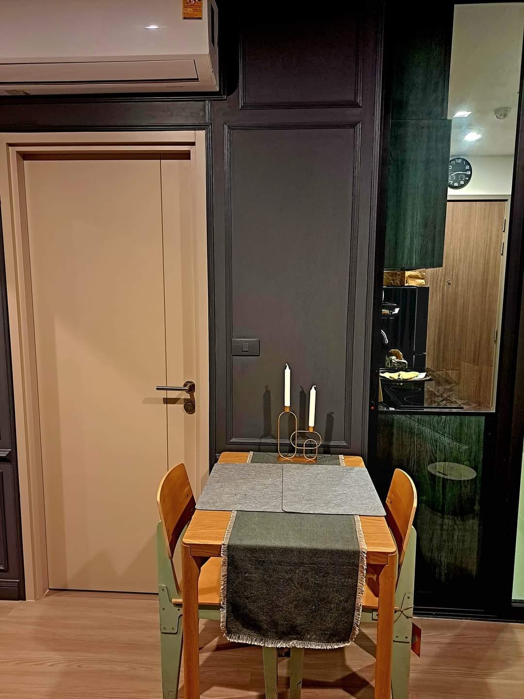 ปล่อยเช่าคอนโด เดอะ เบส เพชรบุรี-ทองหล่อ (The Base Petchburi-Thonglor) - ห้องมุม 1ห้องนอน 1ห้องน้ำ 1ห้องนั่งเล่น 1ห้องครัว - ใกล้ MRTเพชรบุรี BTSทองหล่อ - ขนาดห้อง 35 ตรม. ชั้น 6