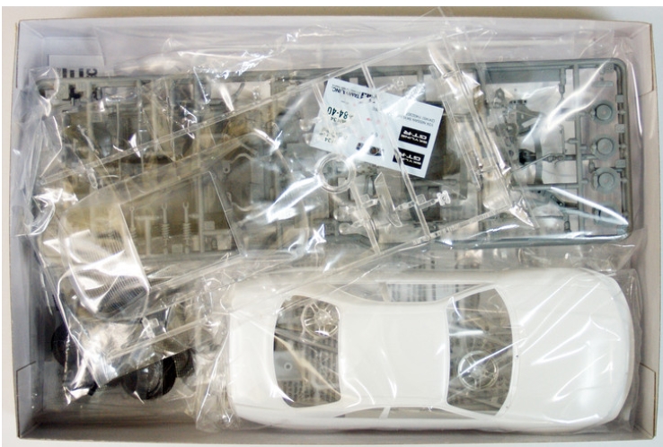 tamiya 4950344995219 1/24 Nissan Skyline GT-R V-Spec (Model Car)