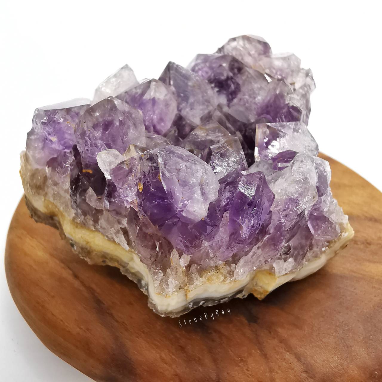 หินอเมทิสต์ผลึกธรรมชาติ Amethyst