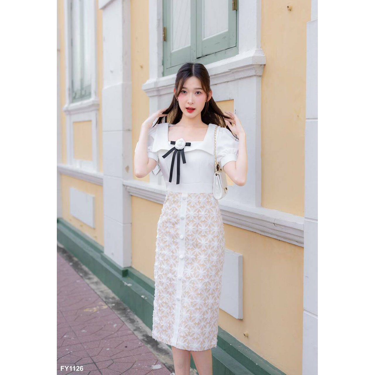 kudapy เดรสสั้นสีชมพู/สีขาว แขนตุ๊กตาแต่งโบว์อก