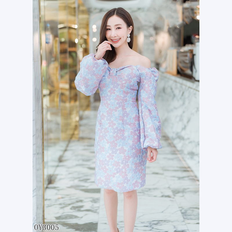 kudapy เดรสสั้นสีชมพู,ฟ้า แขนยาวดอกนูนสวยดูดีใส่แล้วคุณหนูมากๆ