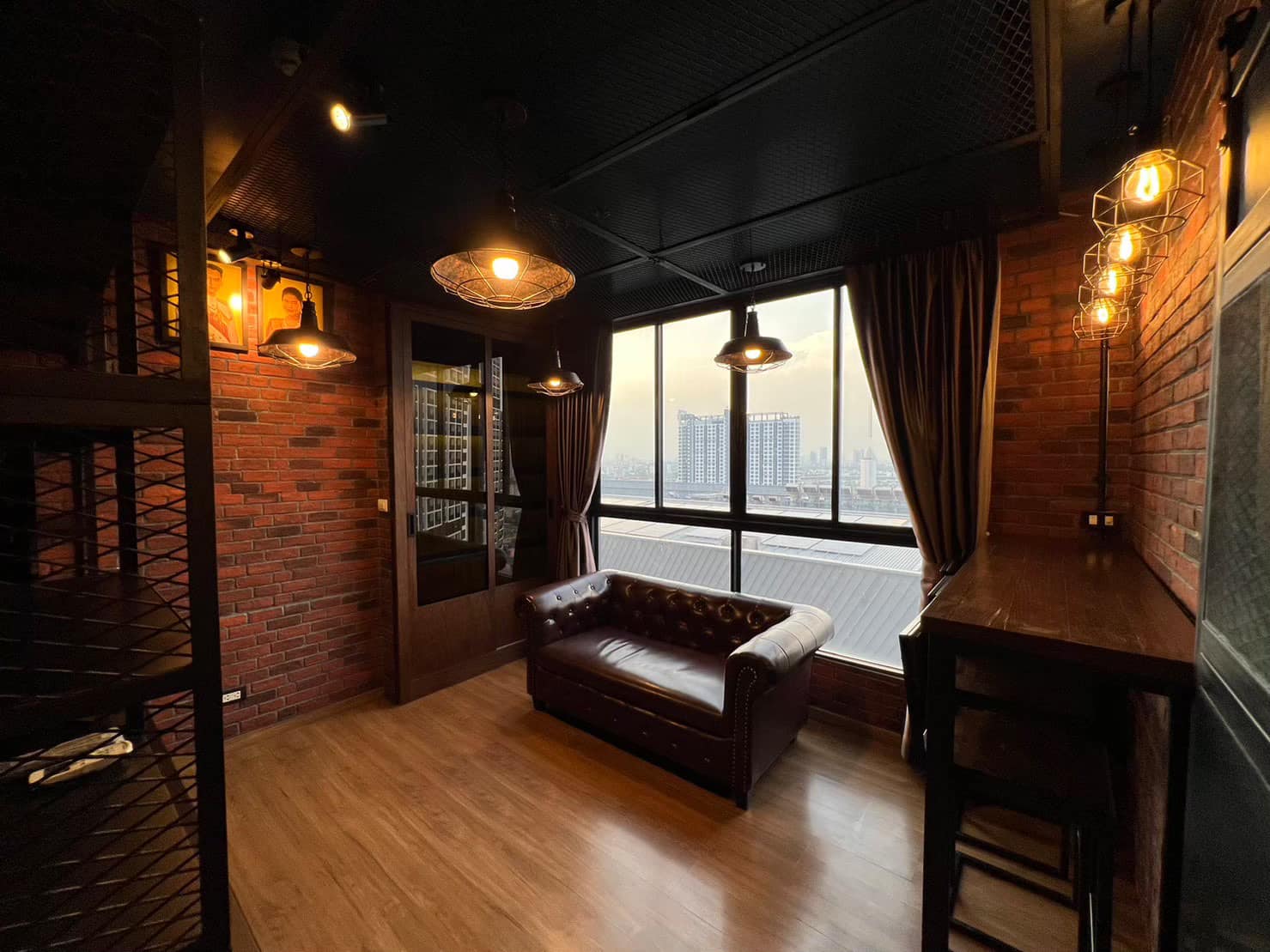 ปล่อยเช่าคอนโด เดอะ ทรี อินเตอร์เชนจ์ (The Tree Interchange) - ตกแต่งสไตล์ loft สวยน่าอยู่ - การเดินทาง: MRT เตาปูนและบางโพ