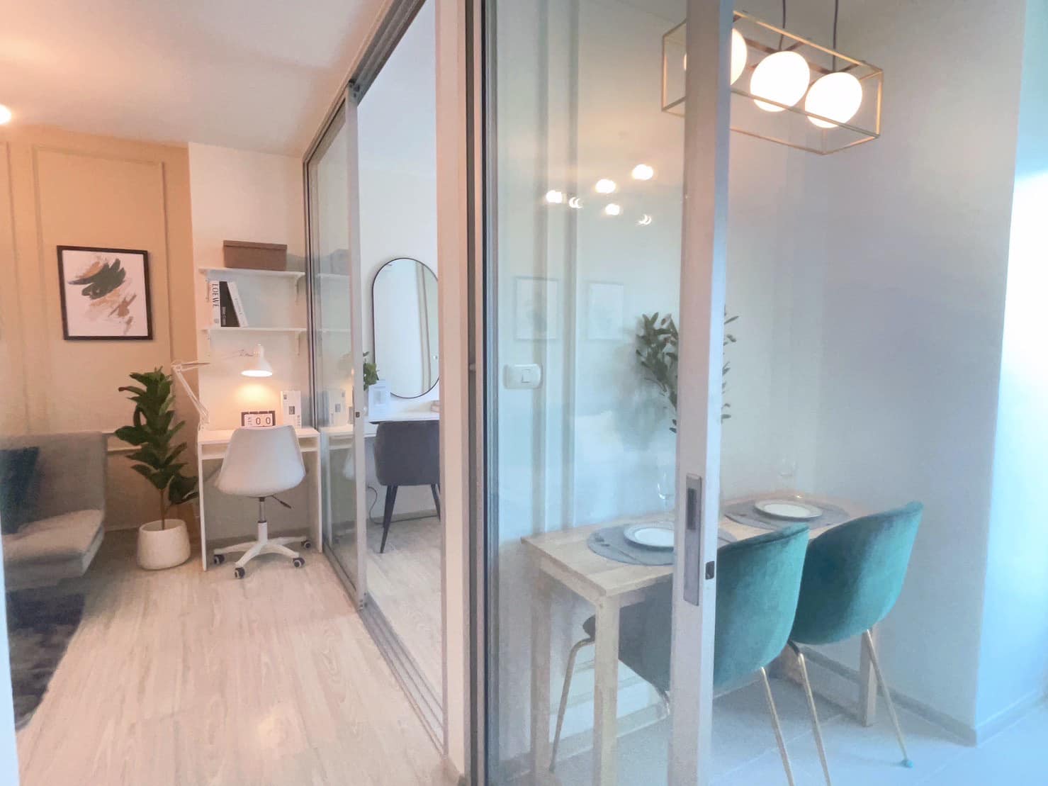 ขายห้องสวยน่าอยู่ตกแต่งอย่างดี MRT บางกระสอ สอบถามแอด Line ID : Smile-easy ที่ Aspire Rattanathibet 2