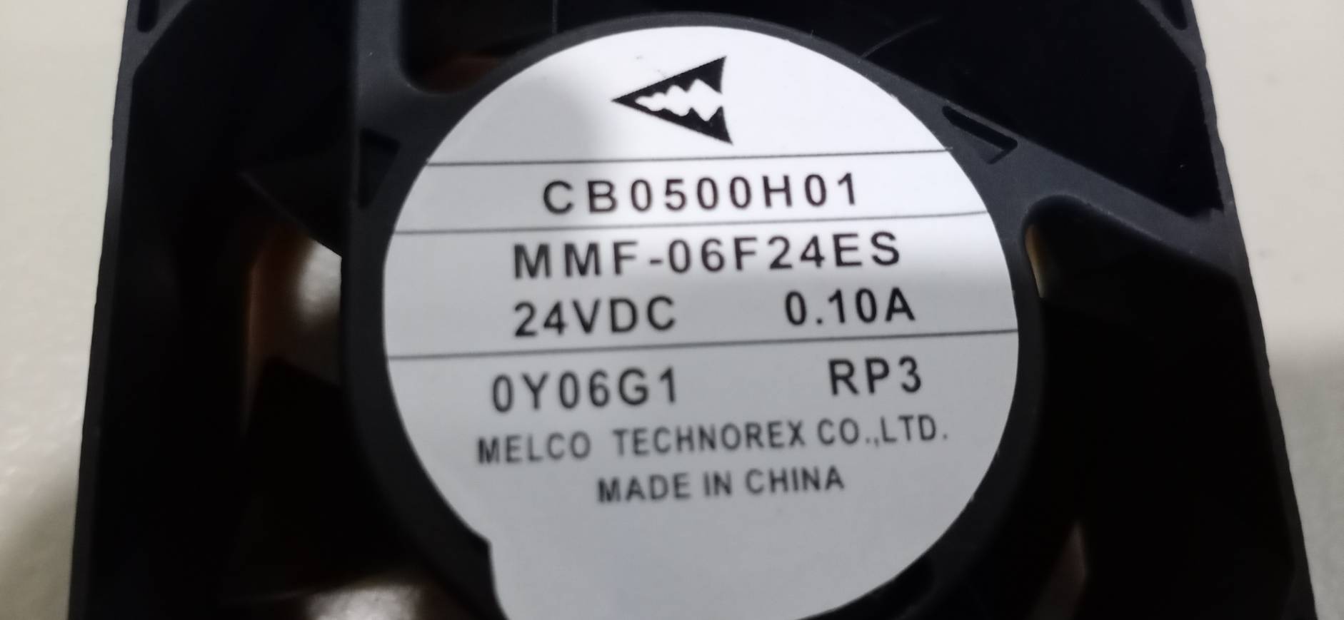 MELCO CB0500H01 MMF-06F24ES Male jack พัดลมสำหรับ Servo drive Mitsubishi