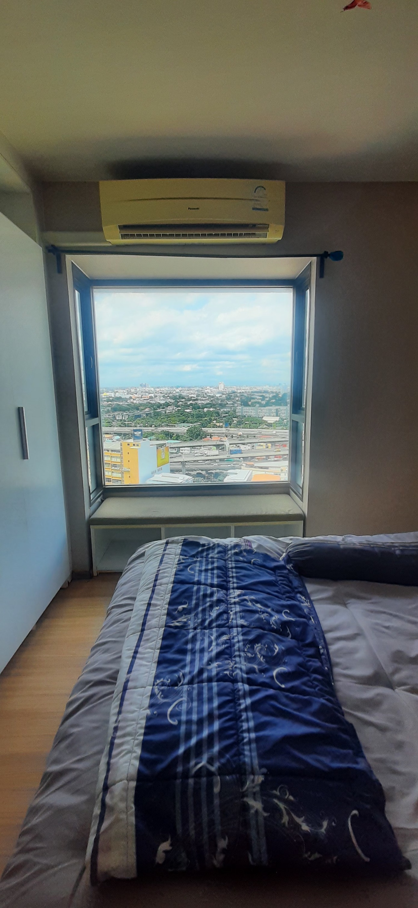 ปล่อยเช่าคอนโด Fuse mobius ramkhamhaeng - klongton (ฟิวส์ โมเบียส รามคำแหง - คลองตัน) โซน ARL รามคำแหง ห้องแบบ 1ห้องนอน / 1ห้องน้ำ ขนาดห้อง 32 ตรม. ชั้น 23 ตึก A