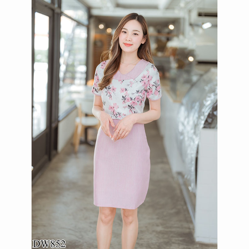 kudapy เดรสสั้นสีม่วง/สีชมพู/สีเหลือง คอปกมีกระตรงกลางอก