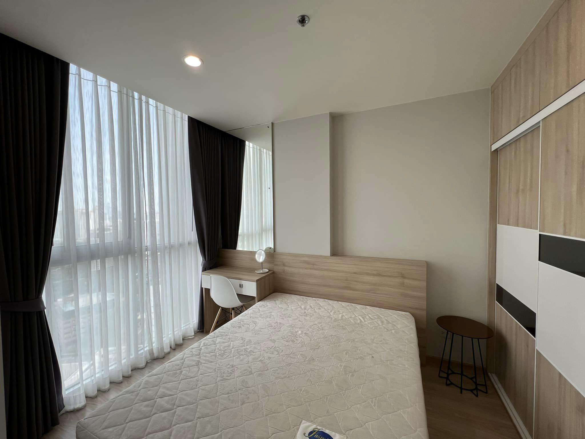 ปล่อยเช่าคอนโด Noble Revolve Ratchada (โนเบิล รีวอลฟ์ รัชดา) - 1ห้องนอน 1ห้องน้ำ 1ห้องนั่งเล่น - ใกล้ MRT ศูนย์วัฒนธรรมฯ/เซ็นทรัลพระราม9/มศว. - ขนาดห้อง 26 ตรม. ชั้น 30+