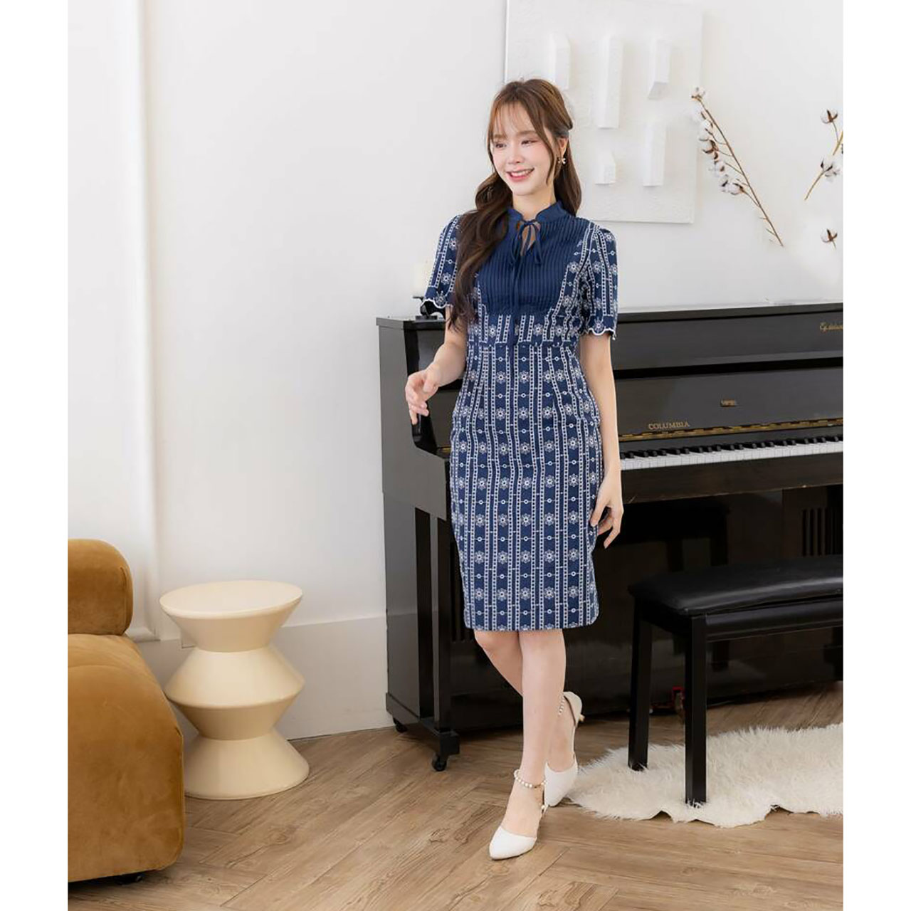 kudapy เดรสสั้นสีกรม สีชมพู ผ้าฉลุคอจีนผูกโบว์ ใส่เที่ยวออกงานสวยดูดี