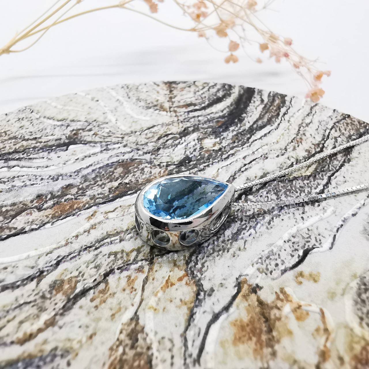 สร้อยคอเงินจี้พลอยบลูโทพาส Blue Topaz