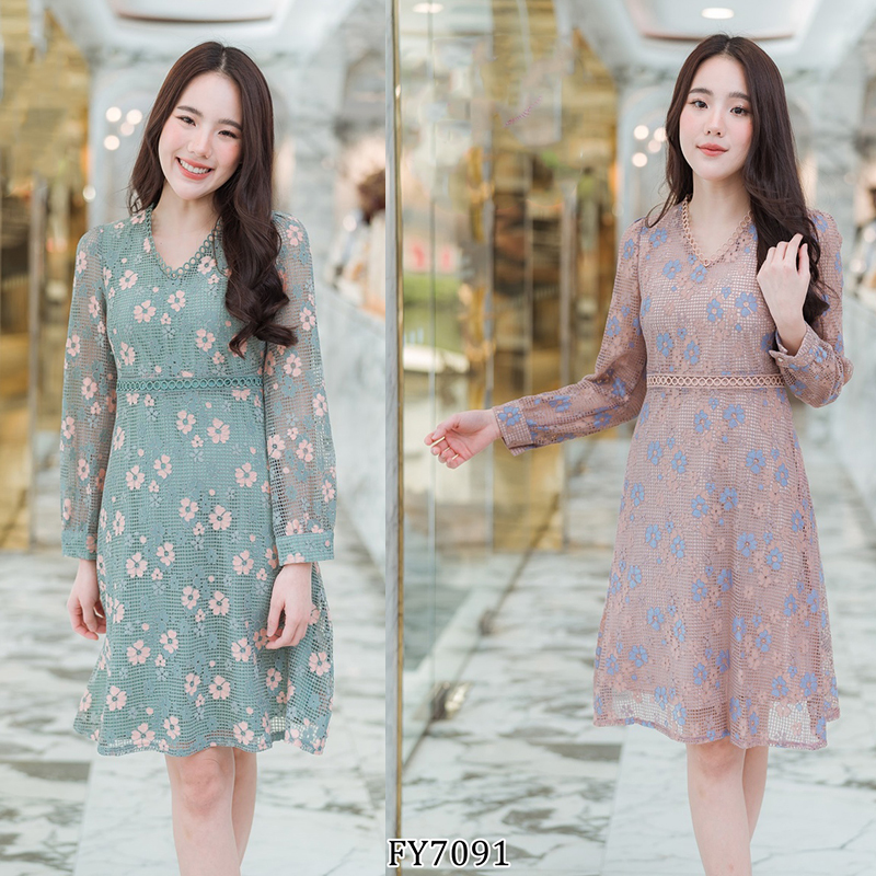 kudapy เดรสสั้นสีชมพู/เขียว แขนยาวตาข่ายปักดอกใส่สบายสวยดูดี