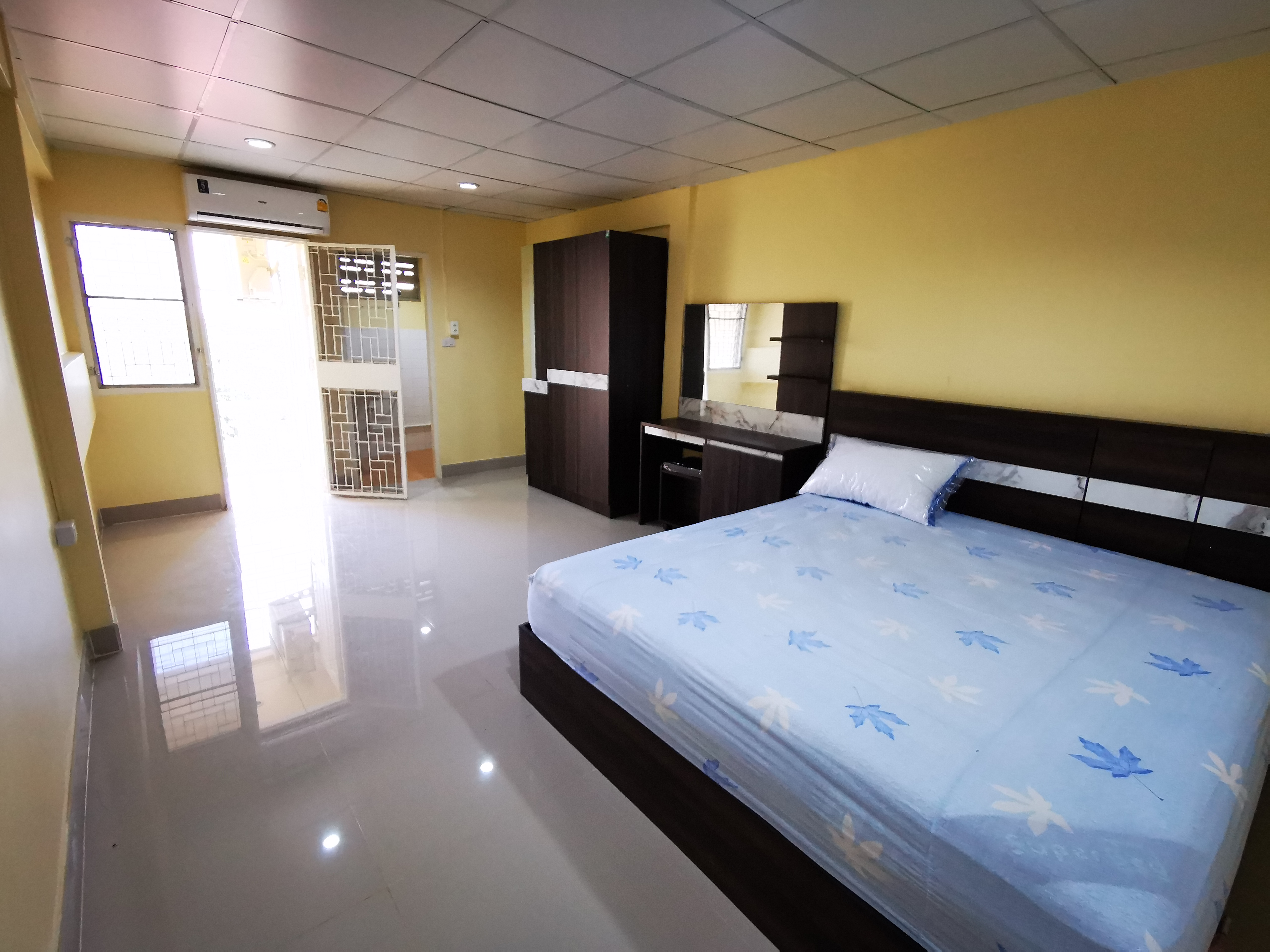 Nirun Condo 5Floor Corner 25 sqm.Bts Bangchak Sukhumvit 93 0909897810