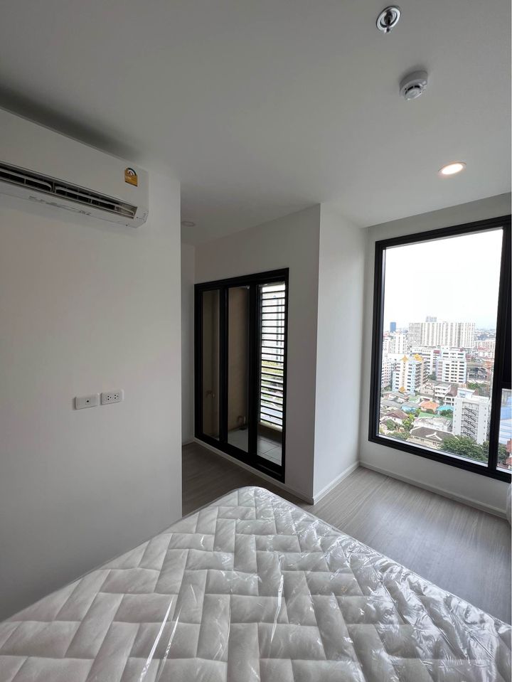 ปล่อยเช่าคอนโด Denim Jatujak (เดนิม จตุจักร) - 1ห้องนอน 1ห้องน้ำ 1ห้องนั่งเล่น - ใกล้ BTSหมอชิต/MRTจตุจักร - ขนาดห้อง 27.5 ตรม. ชั้น 18 ตึก A