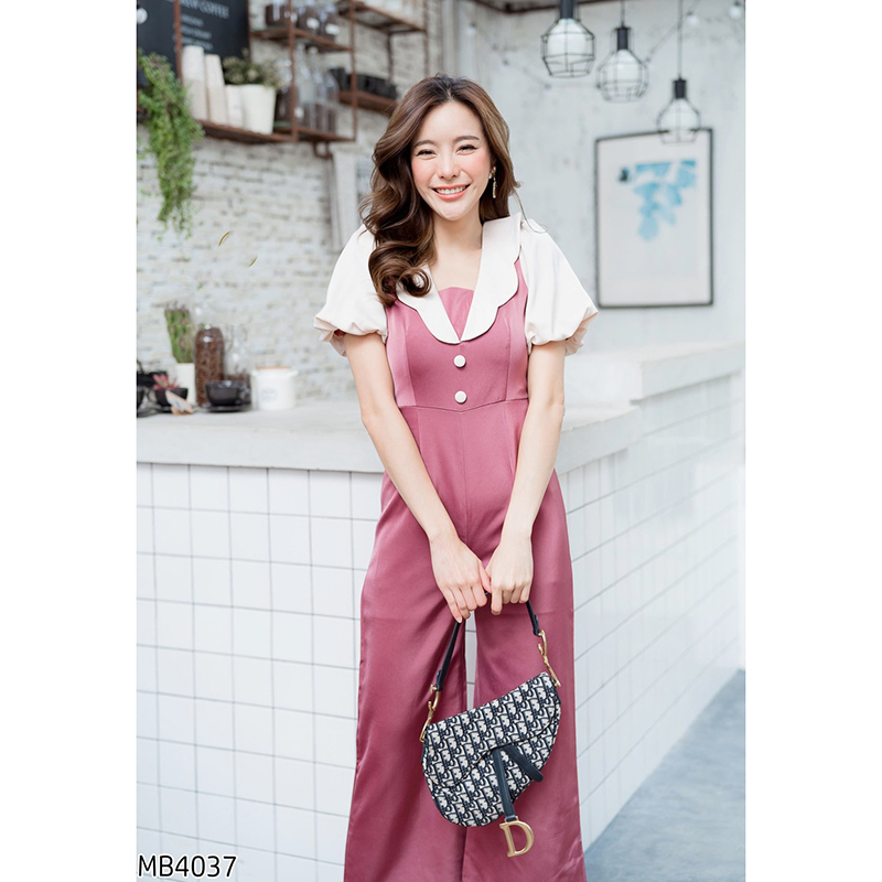 kudapy จั๊มสูทสีชมพู/ยีนส์สีอ่อน คอวีระบายขายาวใส่สบายสวยดูดี