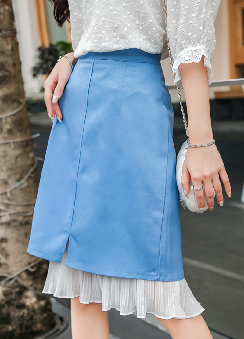 ชุดเซ็ท 2 ชิ้น เสื้อลูกไม้ฉลุสีขาว+กระโปรงสีฟ้าแต่งระบาย ทรงน่ารักมากๆๆค่ะ M L