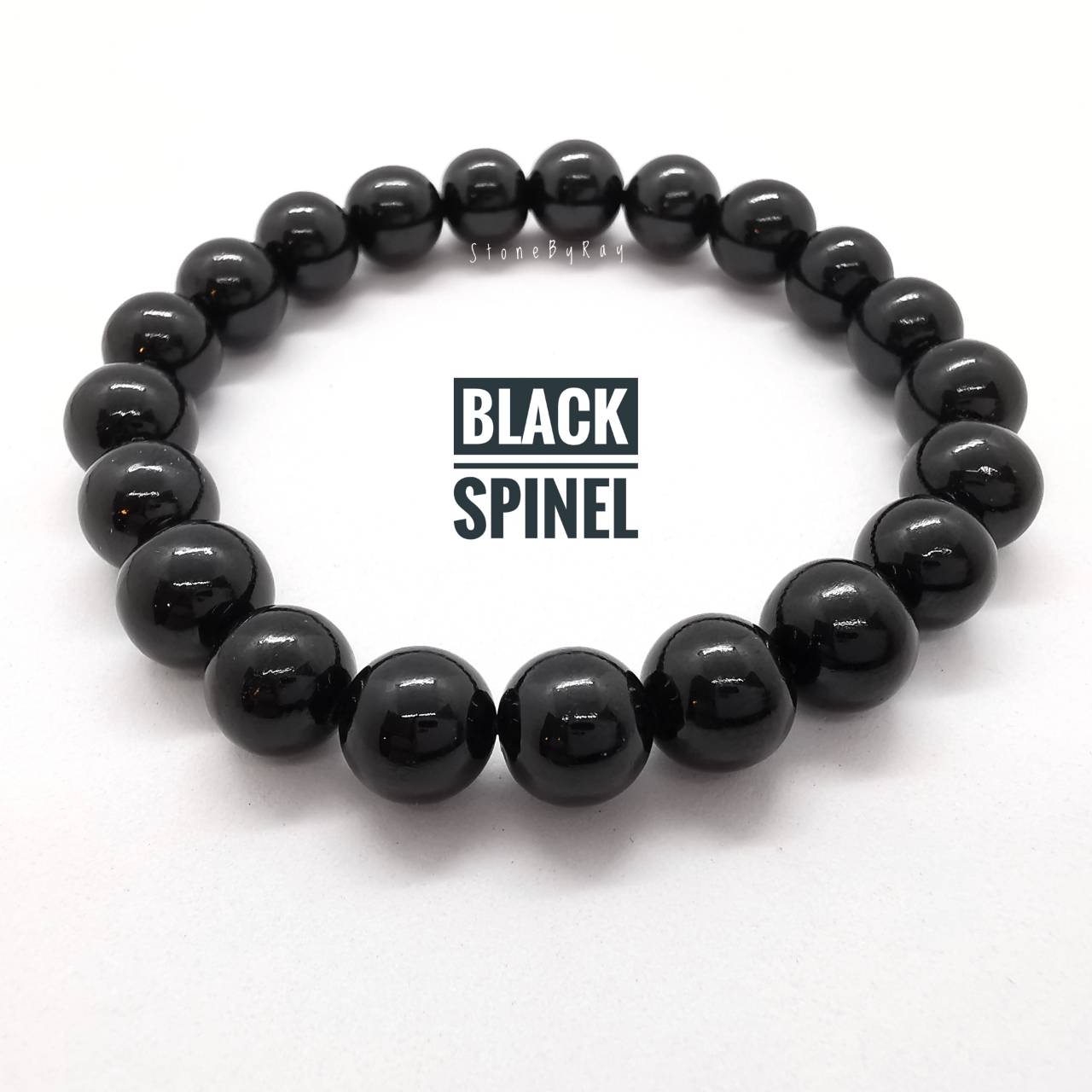 สร้อยข้อมือนิล Black Spinel