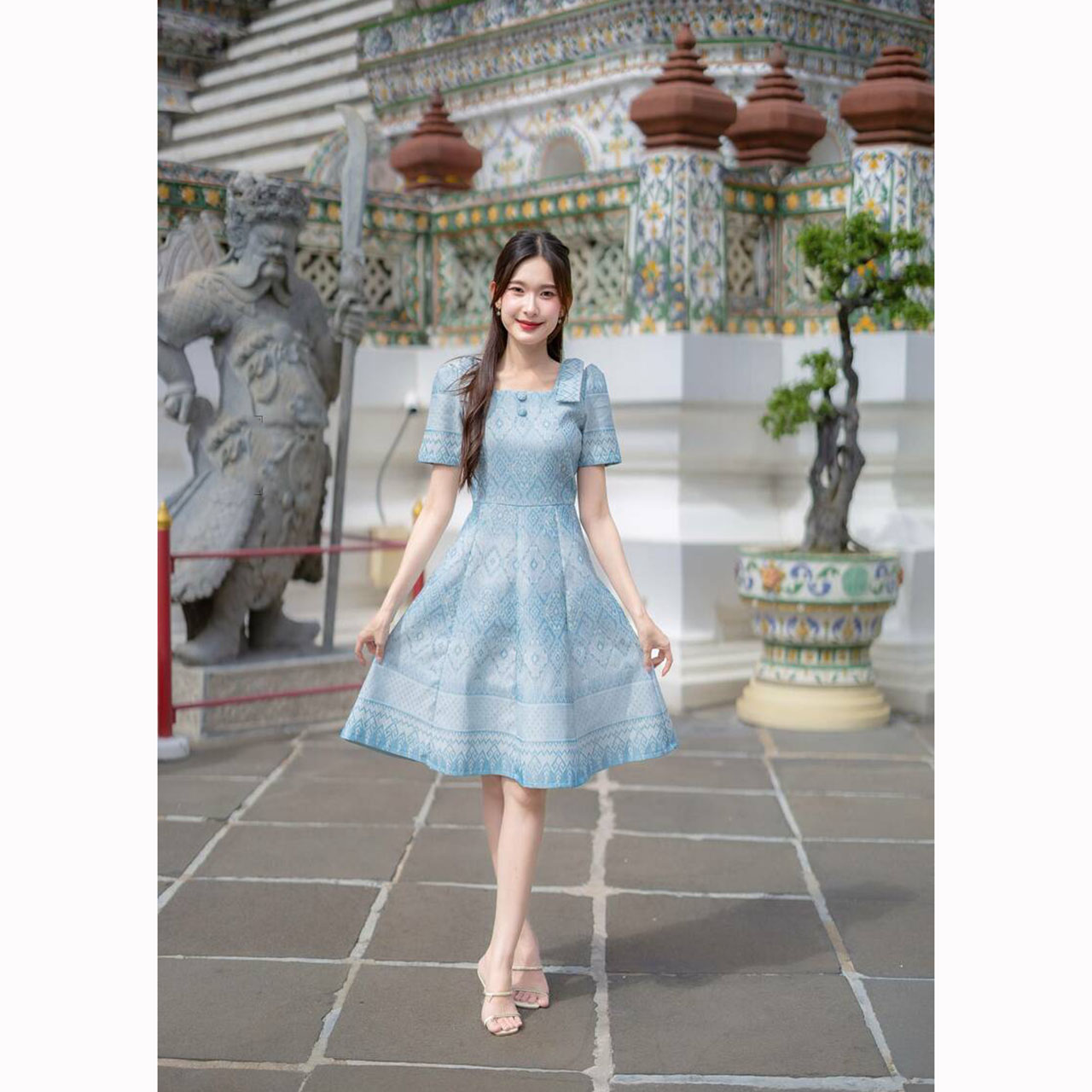 kudapyเดรสสั้นสีเหลือง/สีฟ้า ผ้าลายไทยแต่งโบว์ไหล่