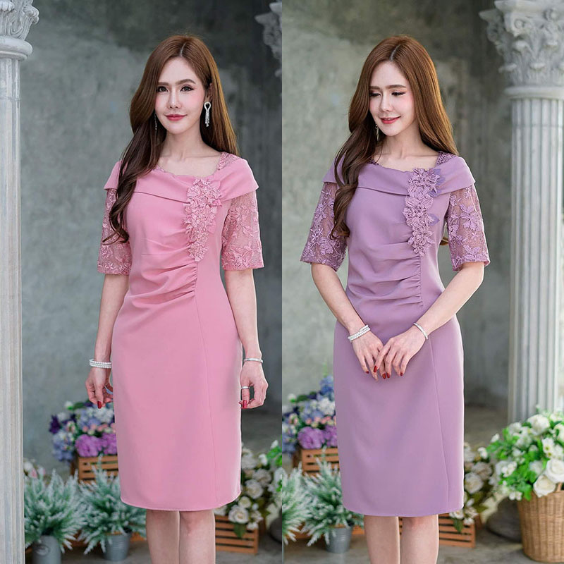 kudapy เดรสสั้นสีฟ้าเทาคราม/สีดำ แต่งดีเทลเยอะมากๆ งานฝีมือล้วนๆ ตัวเดรสเป็นผ้าพื้นเนื้อนมผ้านสวมใส่สบายค่ะ ช่วงแขนเป็นผ้าลูกไม้