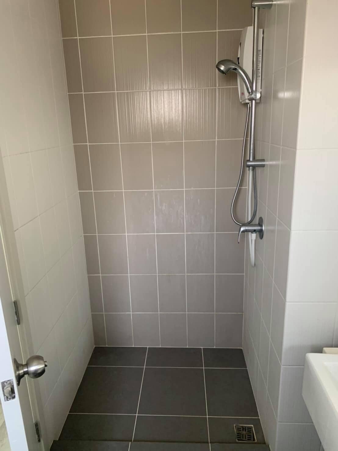 สนใจชมห้องติดต่อได้เลย Line ID: Smile-easy ปล่อยเช่าคอนโด The Stage Taopoon Interchange (เดอะ สเตจ เตาปูน อินเตอร์เช้นท์) - 2ห้องนอน 2ห้องน้ำ 1ห้องนั่งเล่น - ใกล้ MRT เตาปูน - ขนาดห้อง 56.75 ตรม.