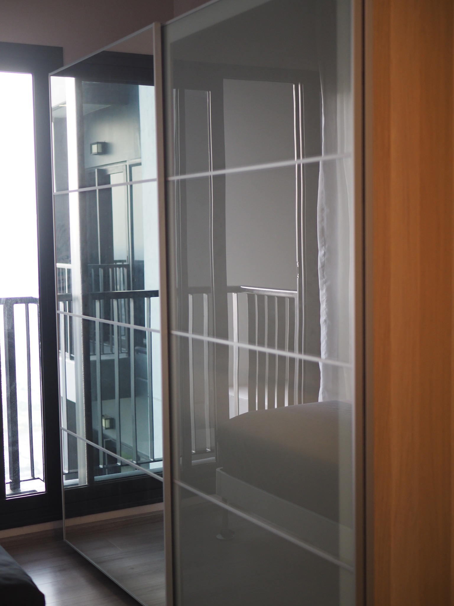 ปล่อยเช่าคอนโด The Politan Rive (เดอะ โพลิแทน รีฟ) - วิวแม่น้ำ 1ห้องนอน 1ห้องน้ำ 1ห้องนั่งเล่น 1ห้องครัว - ใกล้ MRT พระนั่งเกล้า - ขนาดห้อง 30 ตรม. ชั้น 40