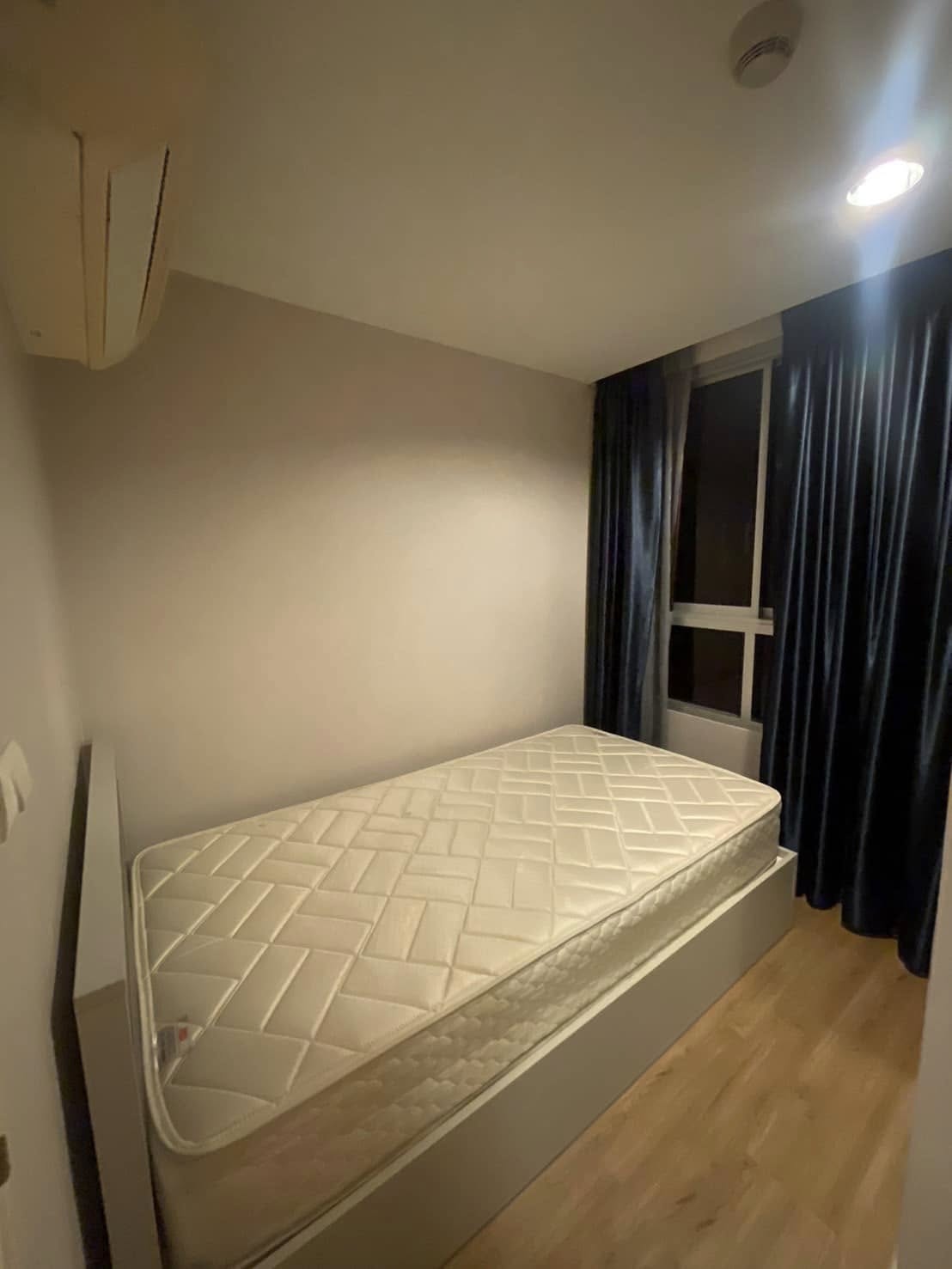 ให้เช่าห้องแบบ 2ห้องนอน 1ห้องน้ำ โซนพื้นที่ MRT สุทธิสาร คอนโด The Kris Extra 7 (เดอะ คริส เอ็กซ์ตร้า 7) ขนาดห้อง 45 ตรม. ชั้น 7