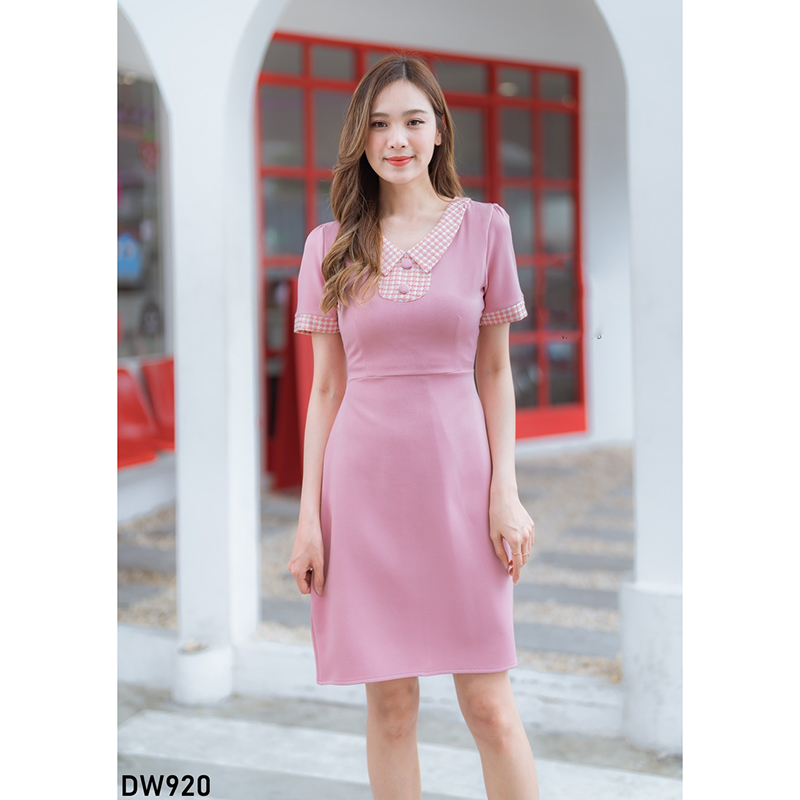 kudapy เดรสสั้นสีชมพู/สีน้ำตาล/สีดำ สีพื้นแต่งสก็อตใส่สบายสวยดูดี