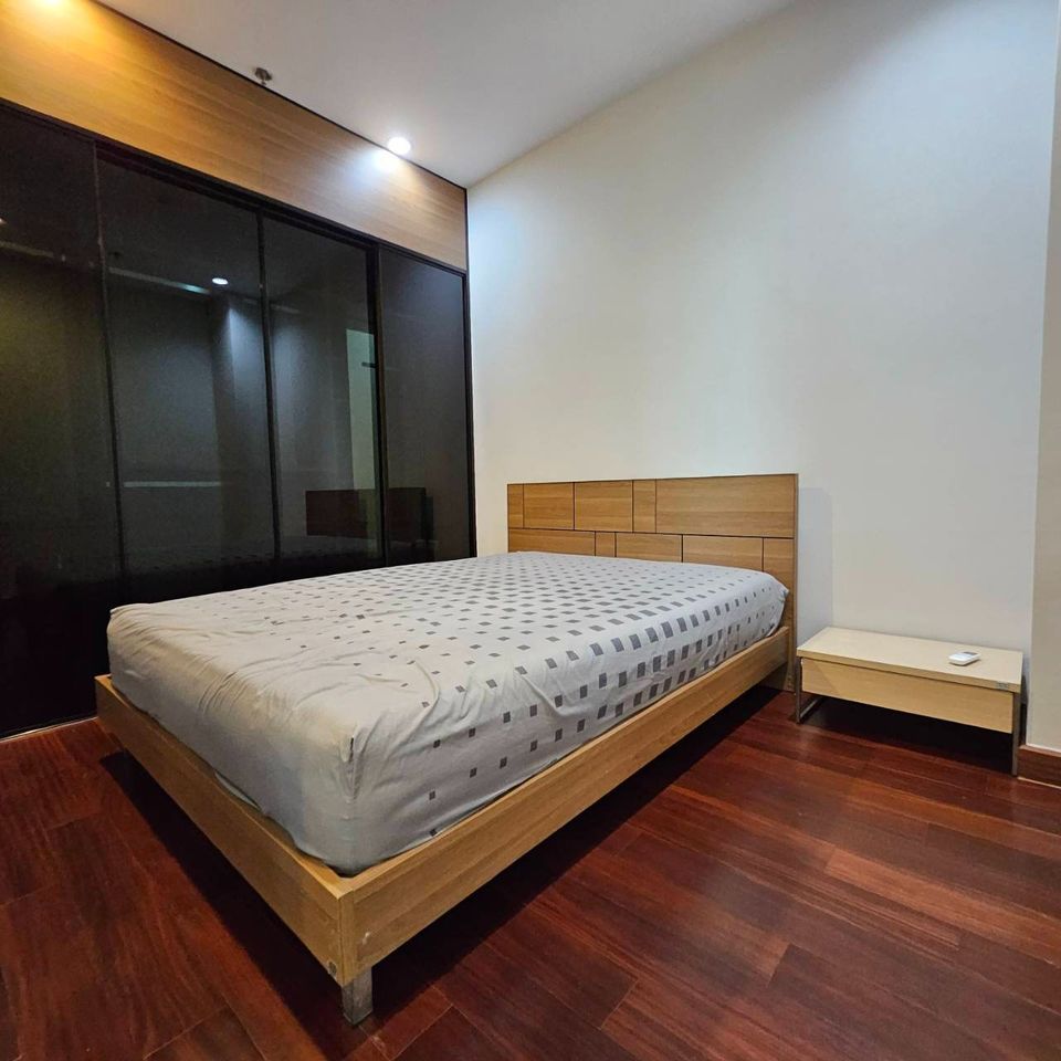 ปล่อยเช่าคอนโด Supalai Premier @ Asoke (ศุภาลัย พรีเมียร์ แอท อโศก) - 2ห้องนอน ชั้น Penthouse ของตึกวิวสวย เฟอร์เครื่องใช้ไฟฟ้าครบครั้น - การเดินทาง: ใกล้ MRT เพชรบุรี 0.2 กม. AIRPORT LINK มักกะสัน 0.5 กม.