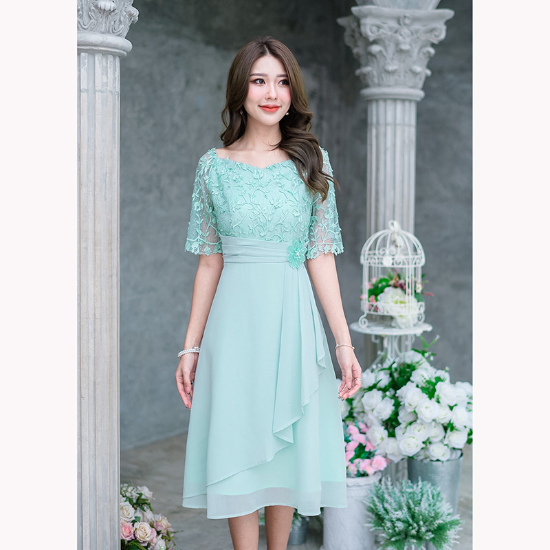 kudapy เดรสสั้นสีชมพู/สีดำ/สีเขียวอ่อน ลูกไม้ทรงสวยหวาน ช่วงตัวเสื้อเป็นผ้าลูกไม้สามมิติผ้าสวยคัดเกรดอย่างดี คอเป็นทรงคอปาดดูหรูหรา