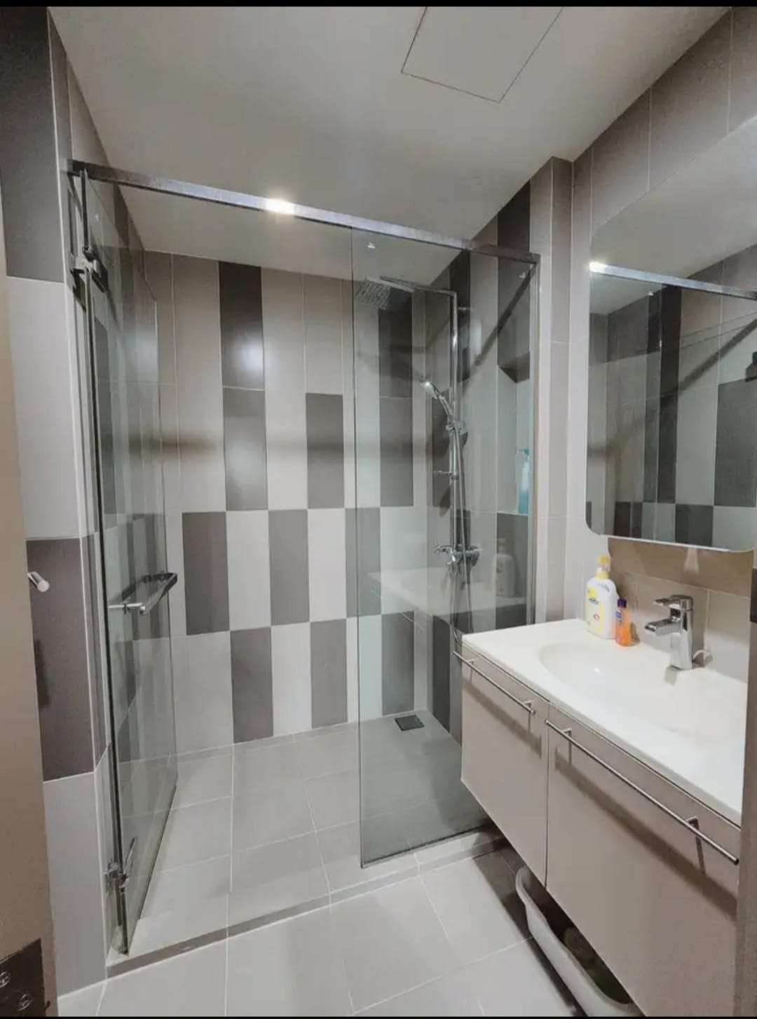 ปล่อยเช่าคอนโด TEAL Sathorn - Taksin (ทีล สาทร - ตากสิน) - 1ห้องนอน 1ห้องน้ำ 1ห้องนั่งเล่น - ใกล้ BTS วงเวียนใหญ่ - ขนาดห้อง 35 ตรม. ชั้น 10