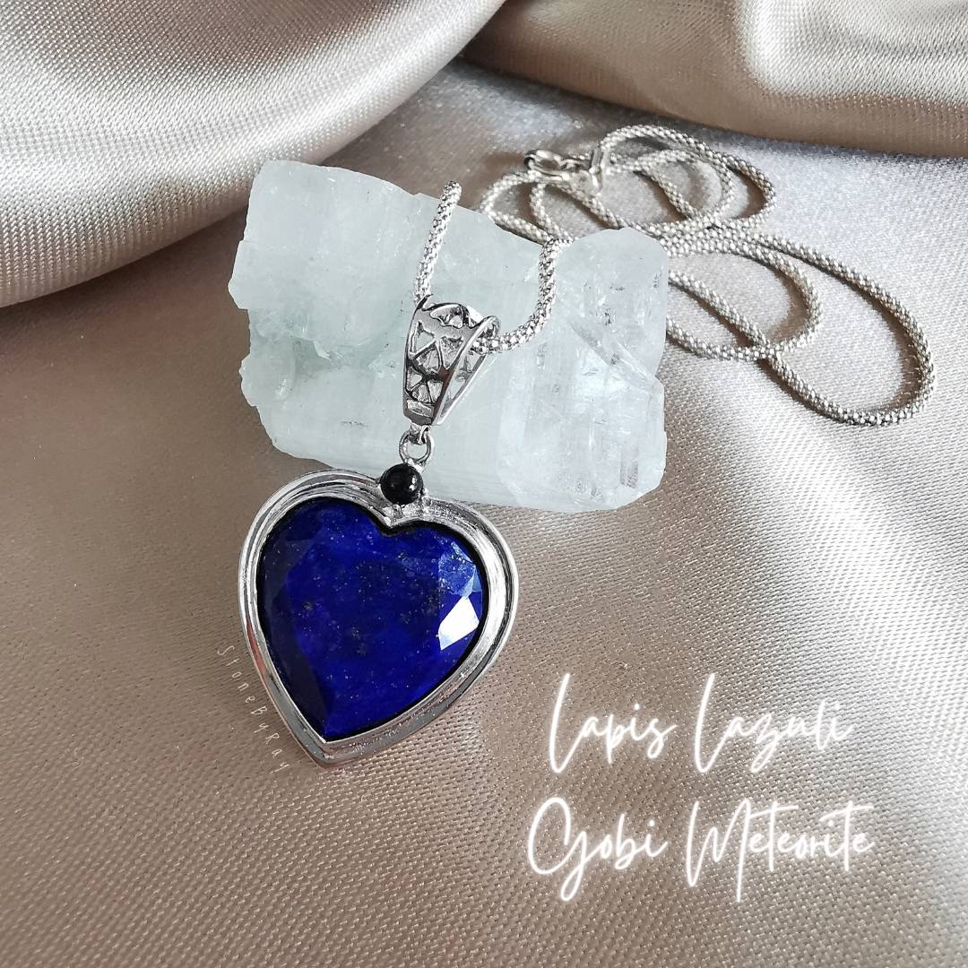 สร้อยคอเงินจี้หินลาพิสลาซูลีทรงหัวใจ Lapis Lazuli