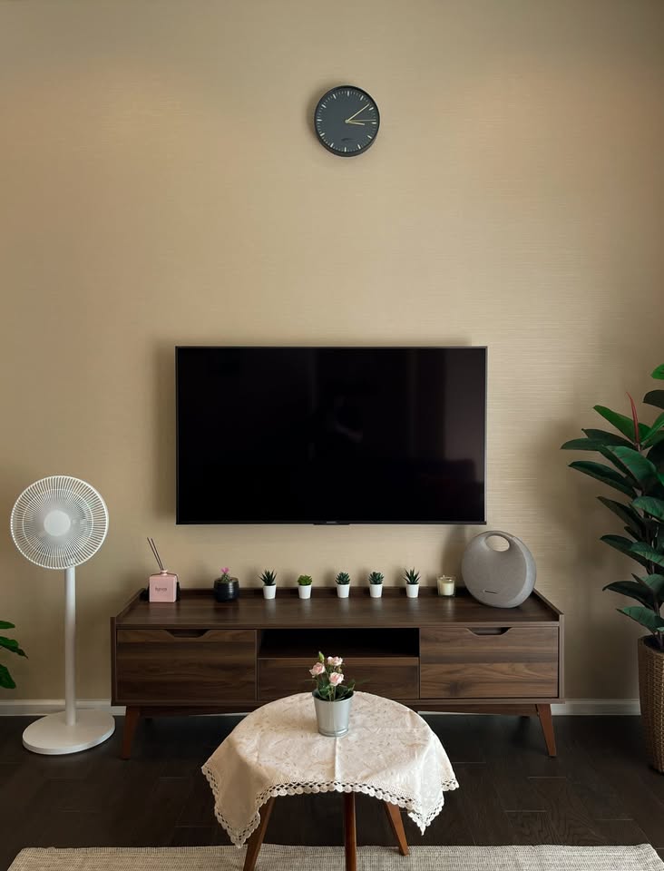 ปล่อยเช่า The Saint Residences (เดอะ เซนต์ เรสิเดนเซส) - โซนพื้นที่ BTS ห้าแยกลาดพร้าว 2ห้องนอน 2ห้องน้ำ - ขนาดห้อง 57 ตรม. ชั้น 14 ตึก C ที่จอดรถ 1 คัน - ให้เช่า 32,000 ต่อเดือน