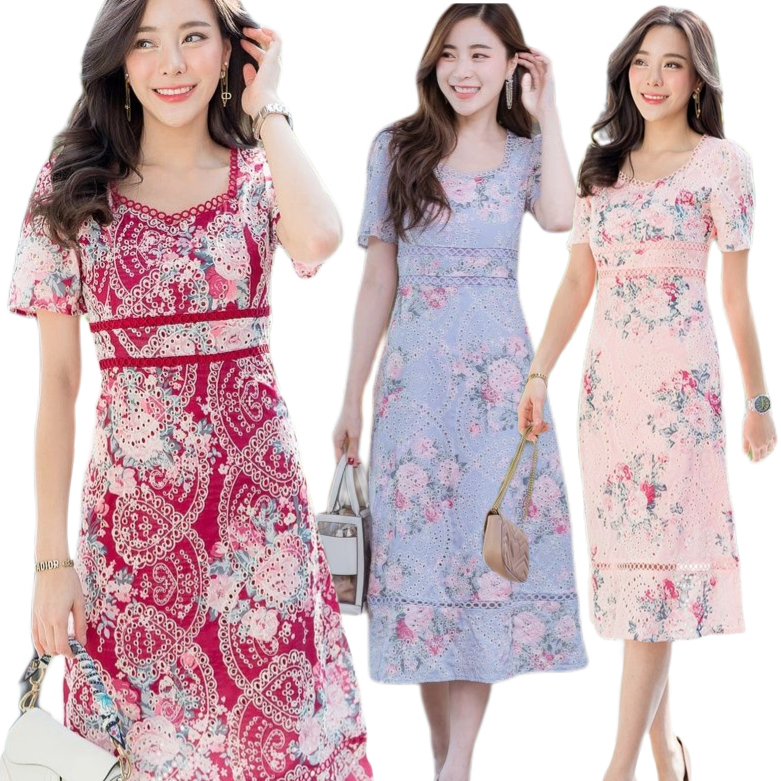 kudapy เดรสยาวคอเหลี่ยมตัวยูสีชมพู,สีขาว สีแดง,สีม่วง ผ้าฉลุลายดอกกุหลาบสวยดูดี