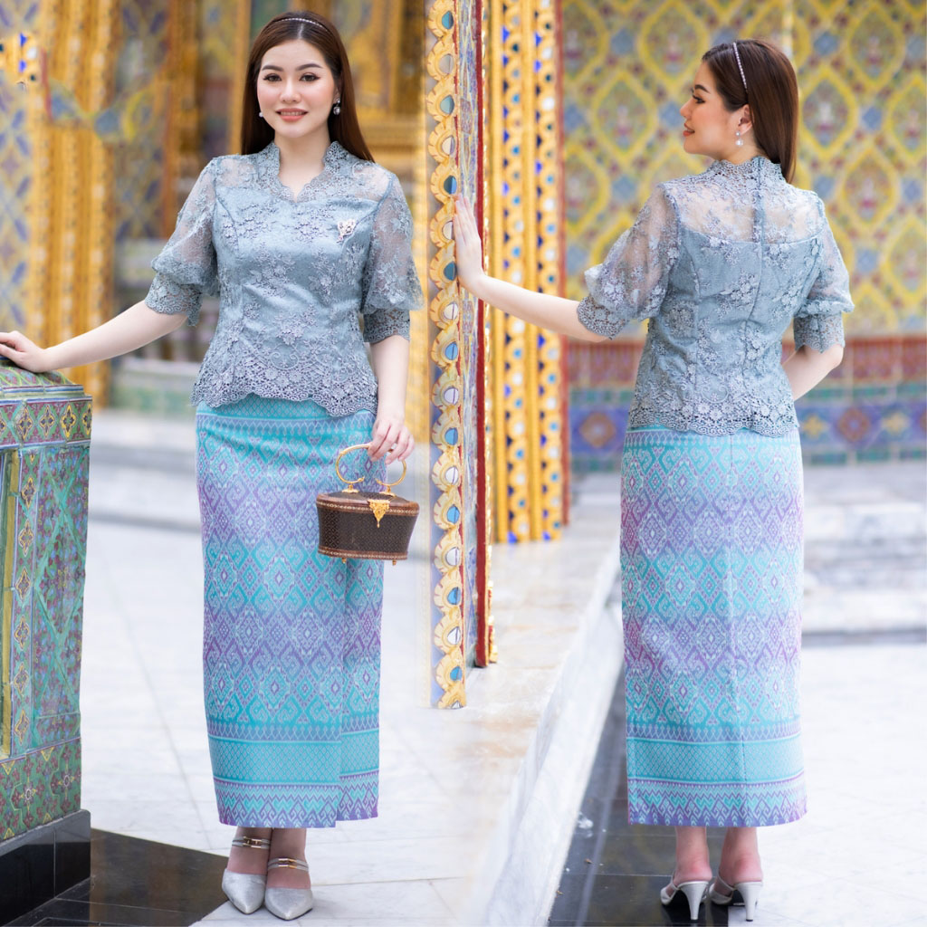 kudapy เซต 2 ชิ้น เสื้อสีเขียวหม่นเทา ใช้ผ้าลูกไม้เนื้อดีทอลายแน่นทั้งตัว มีซิปหลังสวมใส่ง่าย