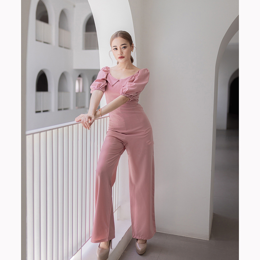 kudapy จั้มขายาวสีแดงไวน์ /โอวัลติน/สีกรม /สีชมพู จั้มคอกว้างแต่งโบว์เล็ก แขนสั้น ทำให้ดูดี จั๊ม 2in1 สาวๆชอบความทะมัดทะแมงมาเอารุ่นนี้ไปครองครองเลยค่ะ