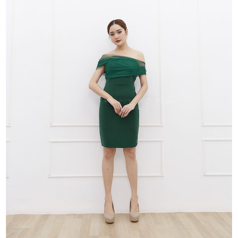 kudapy เดรสสั้นสี: แดง ขาว เขียว ที่สุดของลุคออกงาน สวย แพง เลอค่าที่สุด