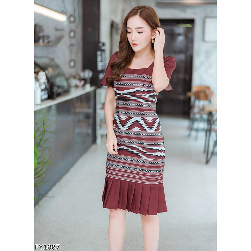 kudapy เดรสสั้นสีแดง/สีกรม คอเหลี่ยมลายสวยดูดีน่ารัก