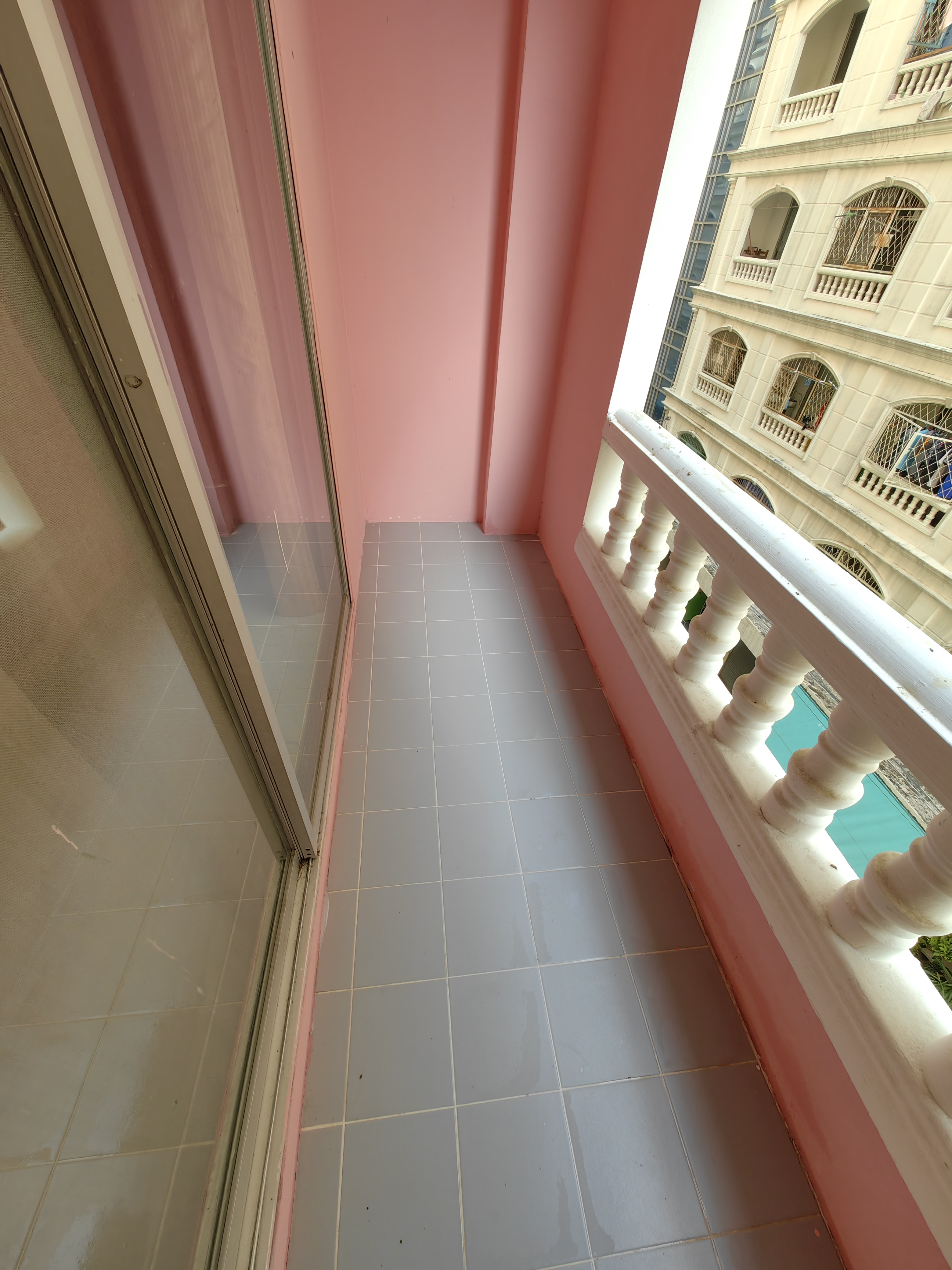 Nirun Residence 4Floor 25 sqm. Mega Bangna Ramkamheang2 Gemopolis 0909897810