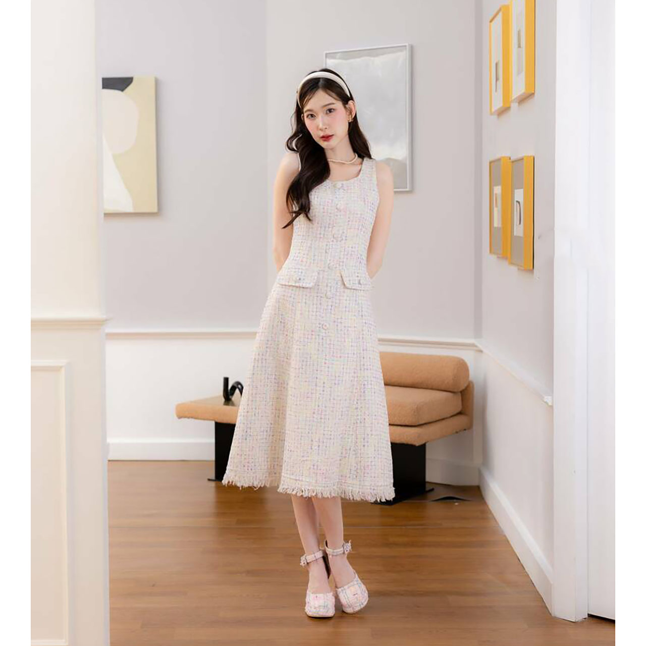 kudapy เดรสยาวสีชมพู/สีขาว กระโปรงยาวผ้าทวิสแต่งกระเป๋า