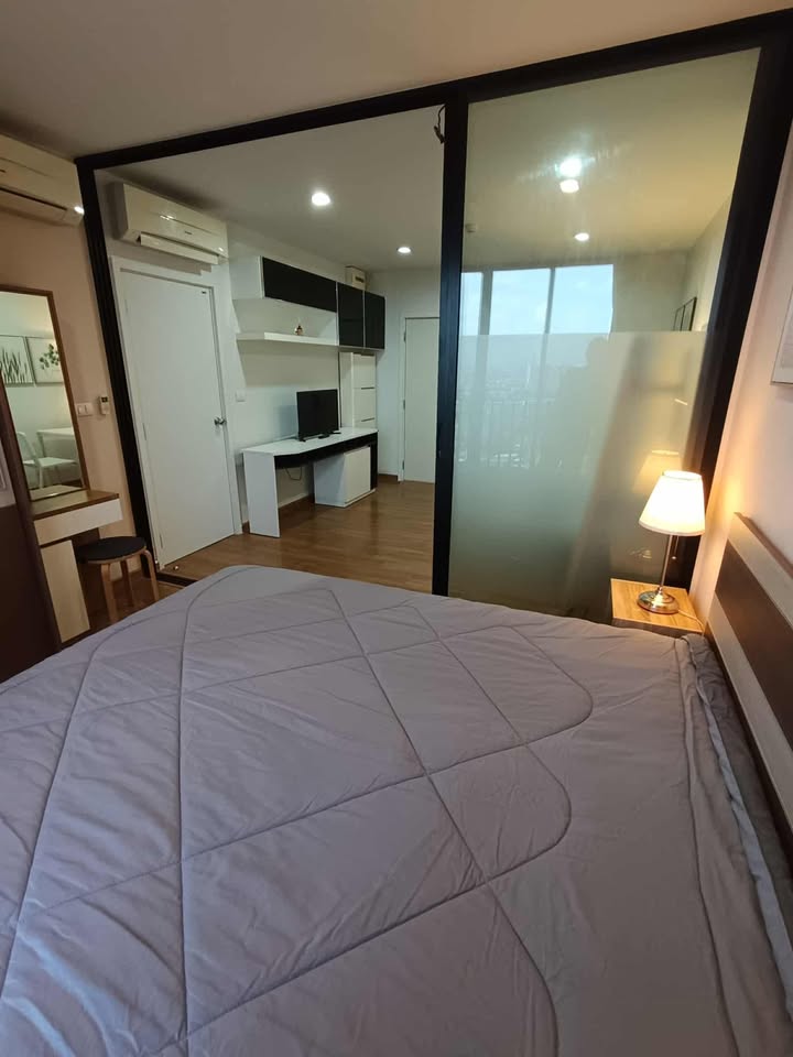 ให้เช่าคอนโด เดอะ ทรี อินเตอร์เชนจ์ (The Tree Interchange) โซนพื้นที่ MRT เตาปูน บางโพ ห้องแบบ 1ห้องนอน / 1ห้องน้ำ / โซนครัวปิด ขนาดห้อง 36 ตรม. ชั้น 21 ตึก A