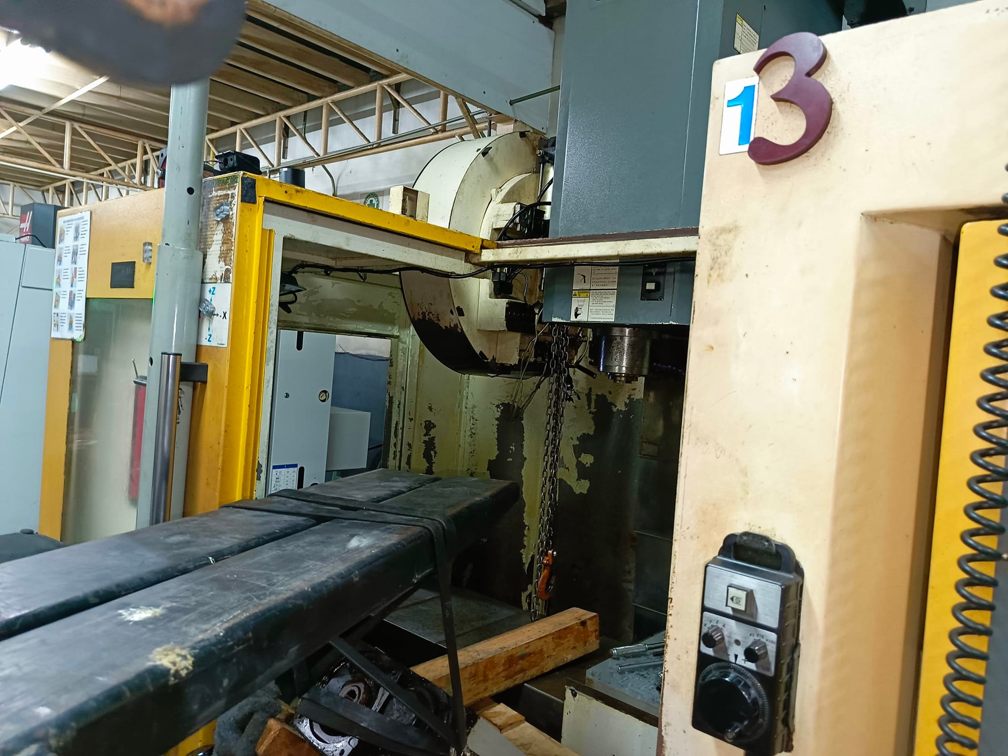 งานแก้ไขและติดตั้งชุดขับ ATC ARM CNC MACHINING CENTER