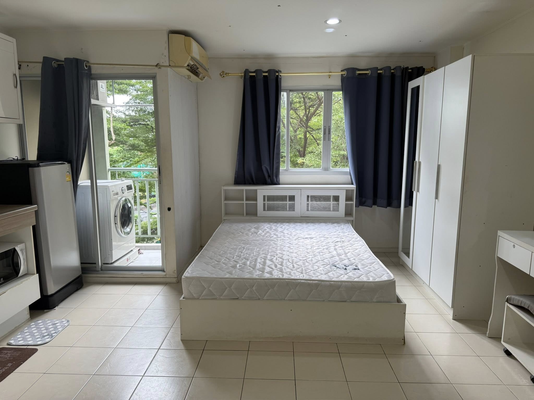 ให้เช่าคอนโด Lumpini Condo Town Ramintra-Nawamin (ลุมพินี คอนโด ทาวน์ รามอินทรา-นวมินทร์) โซนพื้นที่ MRT คู้บอน ห้องแบบ Studio / 1ห้องน้ำ ขนาดห้อง 23 ตรม. ชั้น 3 ตึก D