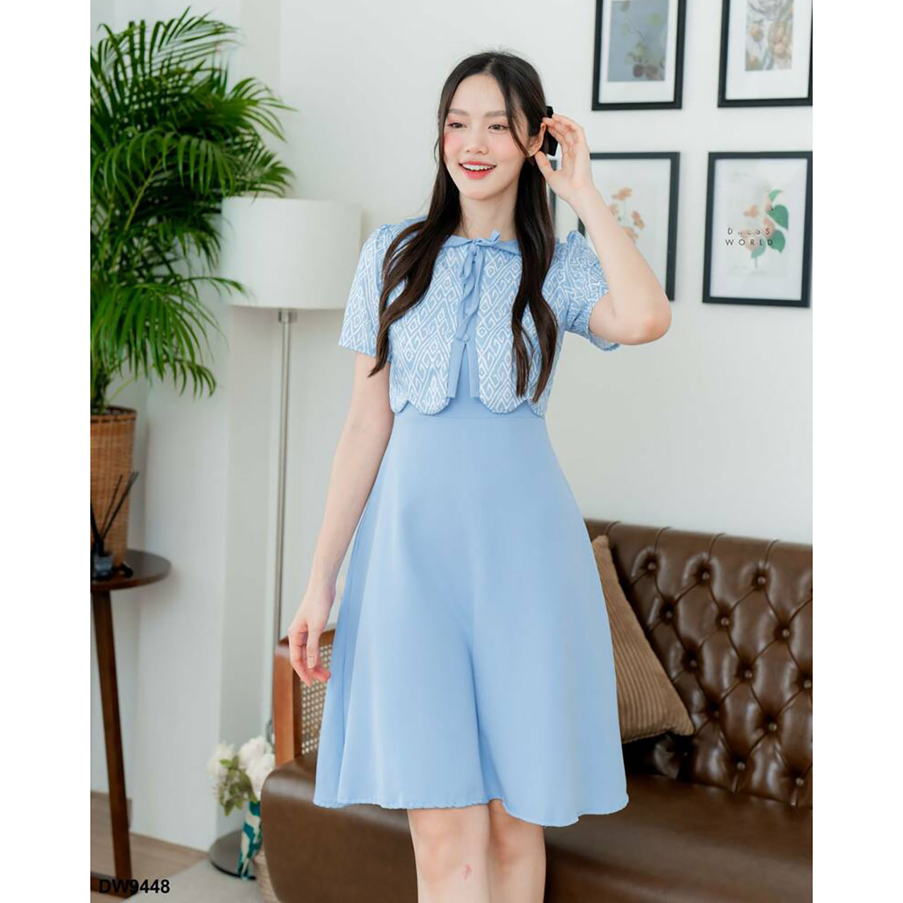 kudapy เดรสสั้นสีชมพู/สีฟ้า/สีกรม สีพื้นกระโปรงบานกั๊กผ้าไทยผูกโบว์