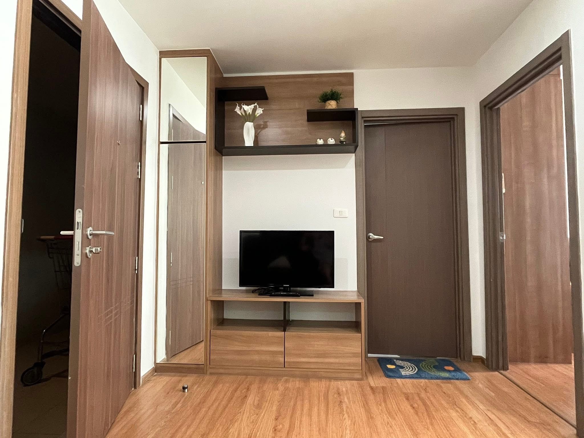 ให้เช่าคอนโด The Base Sukhumvit 77 (เดอะ เบส สุขุมวิท 77) โซน รถไฟฟ้า BTS อ่อนนุช ห้องแบบ 1ห้องนอน / 1ห้องน้ำ ขนาดห้อง 31 ตรม. ชั้น 10 ตึก B