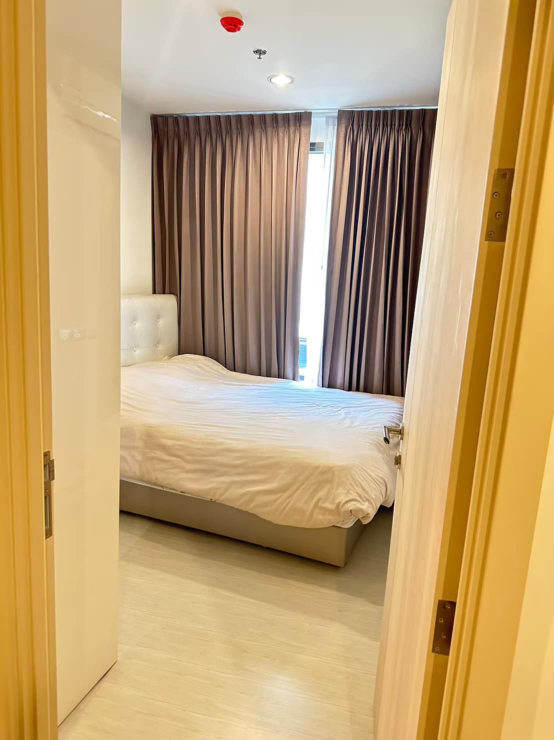 ปล่อยเช่าคอนโด Rhythm Sukhumvit 42 (ริทึ่ม สุขุมวิท 42) - โซนพื้นที่ BTS เอกมัย - 1ห้องนอน 1ห้องน้ำ 1ห้องนั่งเล่น - ขนาดห้อง 28 ตรม. ชั้น 7