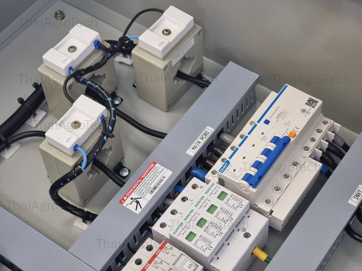 AC-DC ONGRID Combiner Box, DC 800V แบบ 2 String, RCBO 4P 3Phase พร้อม Digital Power Meter