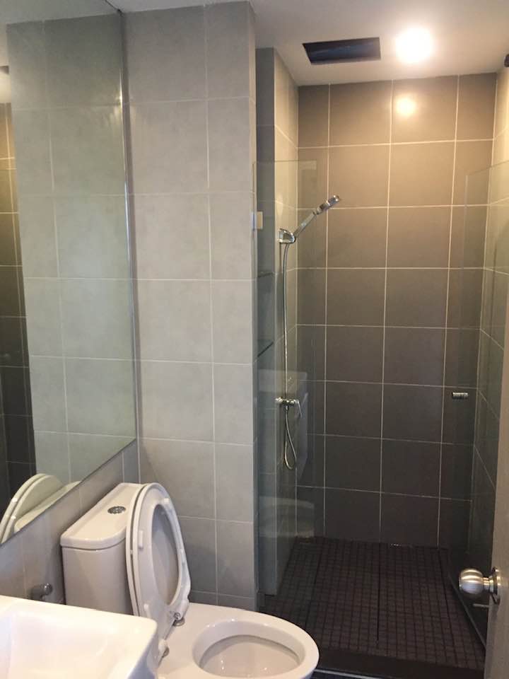 คอนโด IDEO O2 (ไอดีโอ โอทู) High Rise โซนพื้นที่ BTS บางนา ให้เช่าห้องแบบ 2ห้องนอน 2ห้องน้ำ ขนาดห้อง 53 ตรม. ชั้น 25 ตึก A วิวสระ