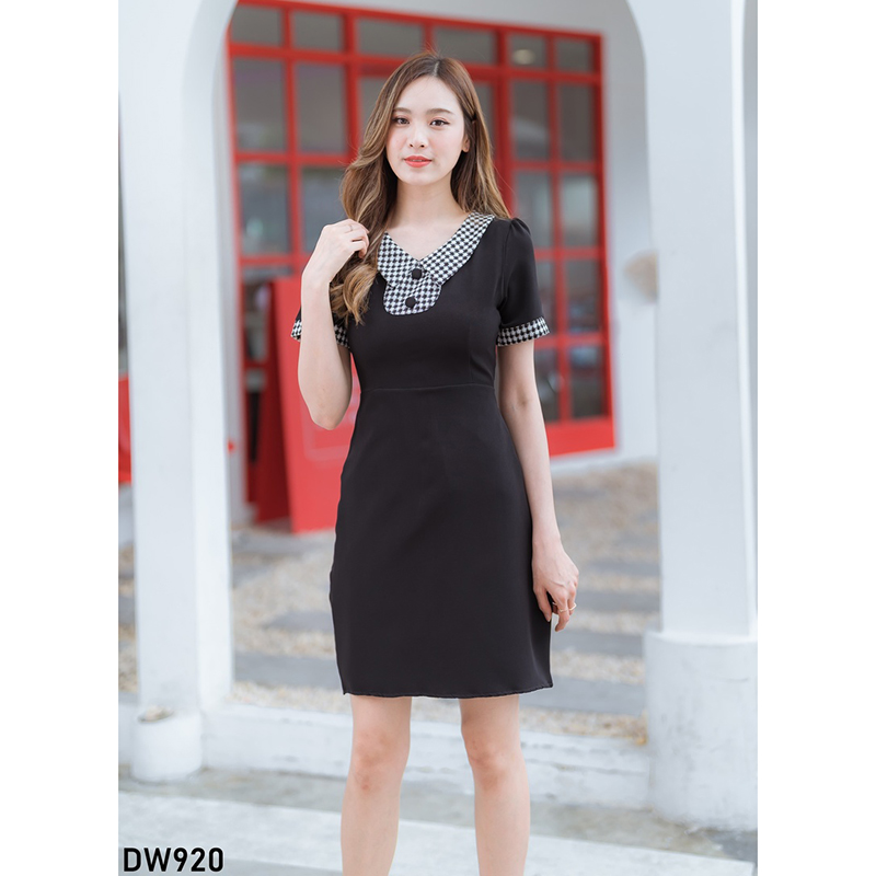 kudapy เดรสสั้นสีชมพู/สีน้ำตาล/สีดำ สีพื้นแต่งสก็อตใส่สบายสวยดูดี