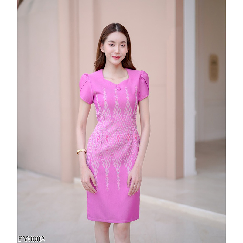 kudapy เดรสสั้นสีฟ้า/สีเขียว/สีชมพู ผ้าทอลายสวยๆ คอหัวใจ แขนกลีบบัว แต่งกระดุมปั๊มทรงสอบ สวยปังสุดๆ