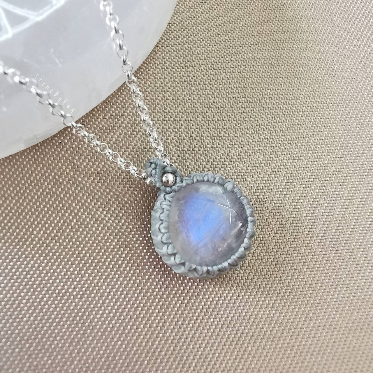 สร้อยคอเงินจี้หินเรนโบว์มูนสโตน Rainbow Moonstone